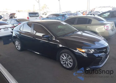2018 Toyota Camry Le из США, поврежденный, VIN JTNB11HK6J3036398